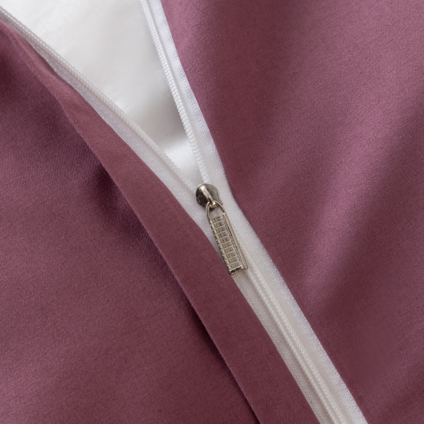Комплект постельного белья Однотонный Сатин с Вышивкой CH043 Полуторный Сиренево-розовый