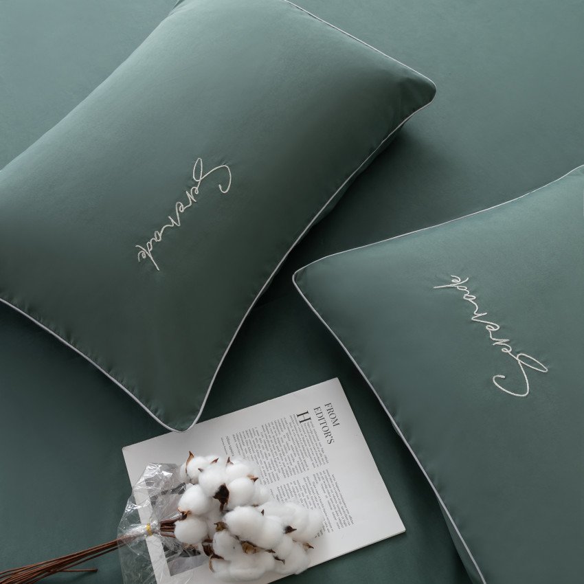 Комплект постельного белья Однотонный Сатин с Вышивкой CH046 Семейный/дуэт Серовато-зеленый