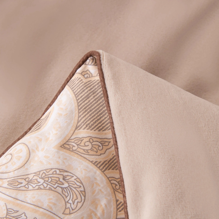 Комплект постельного белья Сатин Velouria Luxe с Одеялом 003 Евро 4 наволочки, простынь на резинке 160x200x25 Комплект постельного белья Сатин Velouria Luxe с Одеялом 003 Евро 4 наволочки, простынь на резинке 160x200x25