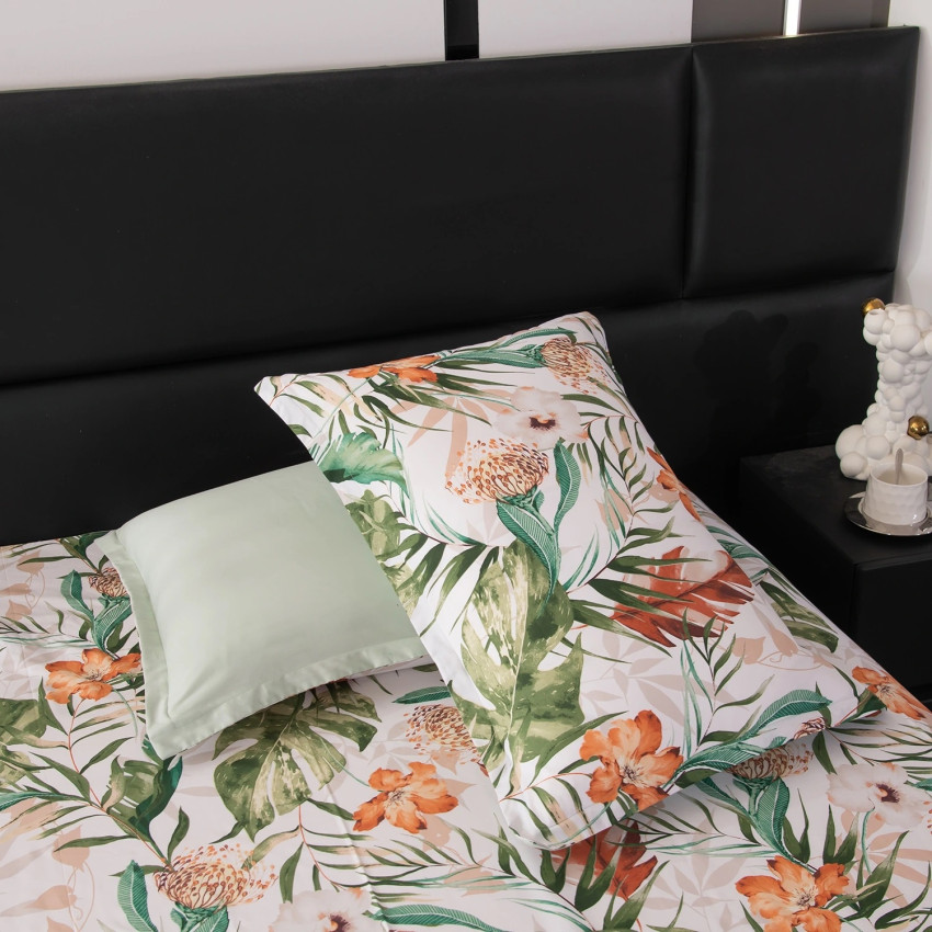 Комплект постельного белья Сатин Velouria Luxe с Одеялом 017 Евро 4 наволочки, простынь на резинке 160x200x25 Комплект постельного белья Сатин Velouria Luxe с Одеялом 017 Евро 4 наволочки, простынь на резинке 160x200x25