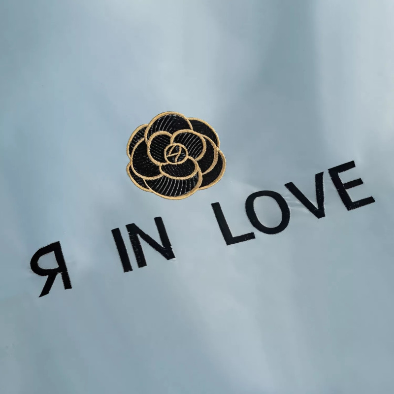 Комплект постельного белья Сатин-Шелк Я IN LOVE 008 Молочный / Голубой Евро на резинке 140х200х30 4 наволочки